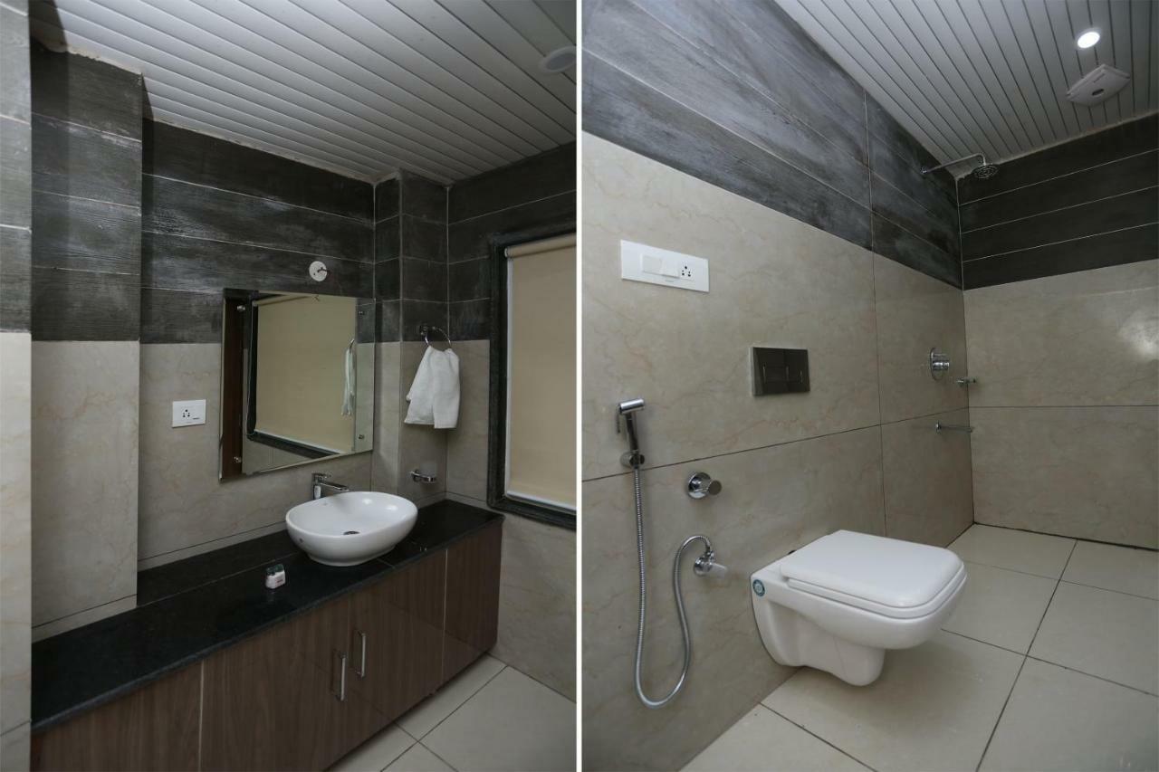 Oyo 35917 Vatika Heights Hotel McLeod Gandzs Kültér fotó